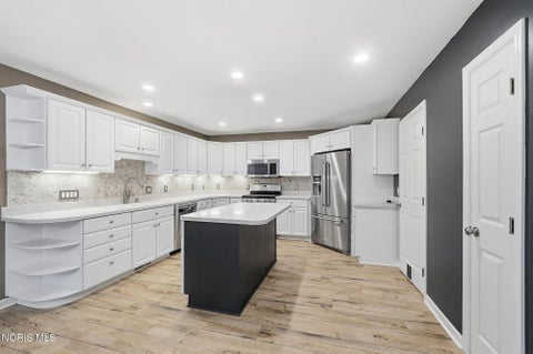 Tiny photo for 5537 Hidden Pines Way, Toledo, OH 43623 (MLS # 10013868)