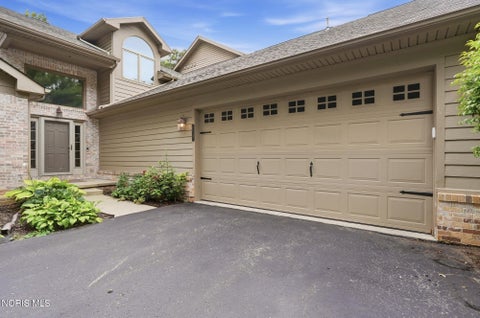 Tiny photo for 5537 Hidden Pines Way, Toledo, OH 43623 (MLS # 10013868)