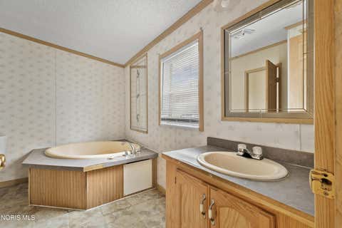Tiny photo for 4600 Blue Rock Court, Toledo, OH 43615 (MLS # 10011563)