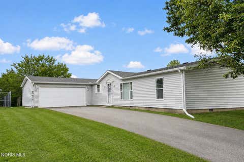 Photo of 4600 Blue Rock Court, Toledo, OH 43615 (MLS # 10011563)