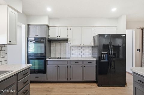 Tiny photo for 400 Chase Road, Findlay, OH 45840 (MLS # 10005675)