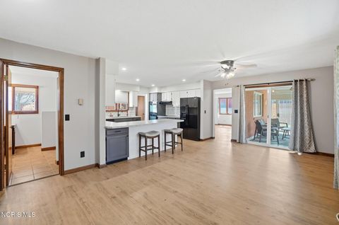 Tiny photo for 400 Chase Road, Findlay, OH 45840 (MLS # 10005675)