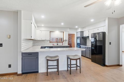 Tiny photo for 400 Chase Road, Findlay, OH 45840 (MLS # 10005675)