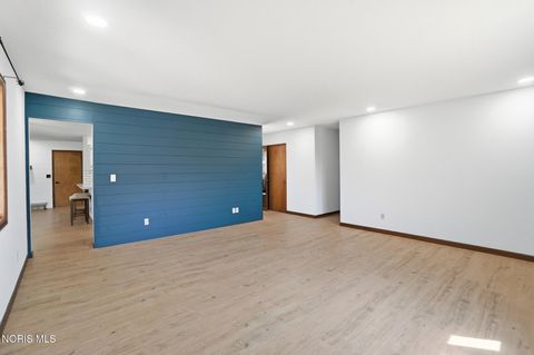 Tiny photo for 400 Chase Road, Findlay, OH 45840 (MLS # 10005675)