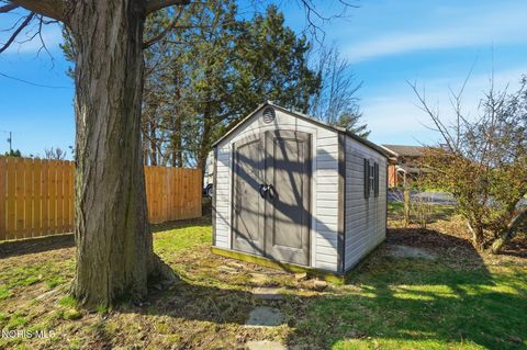 Tiny photo for 400 Chase Road, Findlay, OH 45840 (MLS # 10005675)