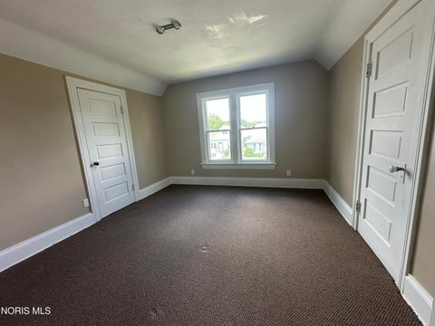 Tiny photo for 160 Oak Street, Rossford, OH 43460 (MLS # 10010830)