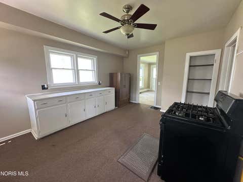Tiny photo for 160 Oak Street, Rossford, OH 43460 (MLS # 10010830)
