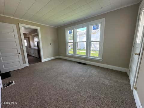 Tiny photo for 160 Oak Street, Rossford, OH 43460 (MLS # 10010830)
