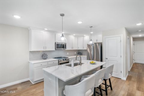 Tiny photo for 15683 Sunset Maple Drive #Perrysburg, Oh 43551, Perrysburg, OH 43551 (MLS # 10010528)