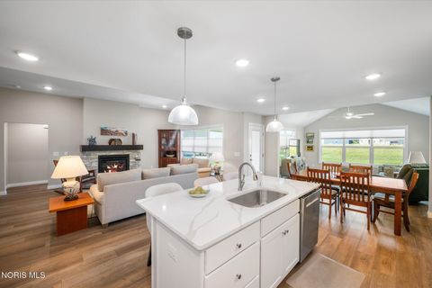 Tiny photo for 15683 Sunset Maple Drive #Perrysburg, Oh 43551, Perrysburg, OH 43551 (MLS # 10010528)