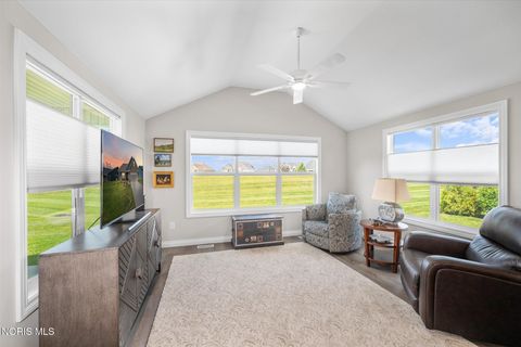 Tiny photo for 15683 Sunset Maple Drive #Perrysburg, Oh 43551, Perrysburg, OH 43551 (MLS # 10010528)