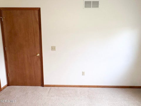 Tiny photo for 4269 Townhouse Drive # D, Oregon, OH 43616 (MLS # 10009372)