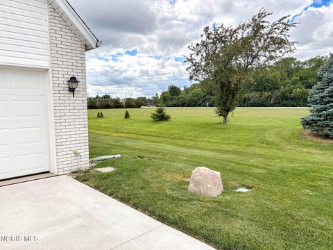 Tiny photo for 4269 Townhouse Drive # D, Oregon, OH 43616 (MLS # 10009372)
