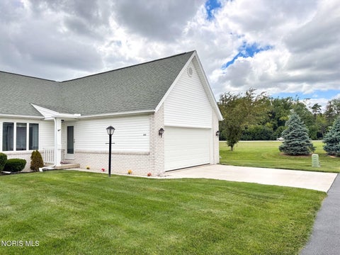 Tiny photo for 4269 Townhouse Drive # D, Oregon, OH 43616 (MLS # 10009372)