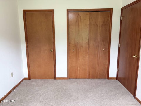 Tiny photo for 4269 Townhouse Drive # D, Oregon, OH 43616 (MLS # 10009372)