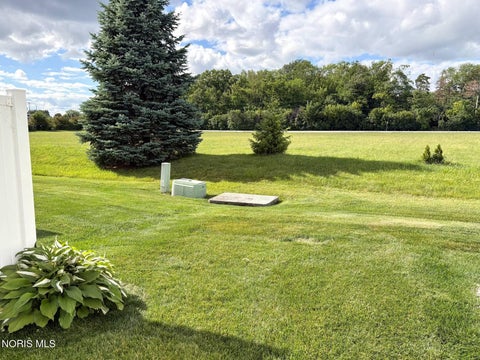 Tiny photo for 4269 Townhouse Drive # D, Oregon, OH 43616 (MLS # 10009372)