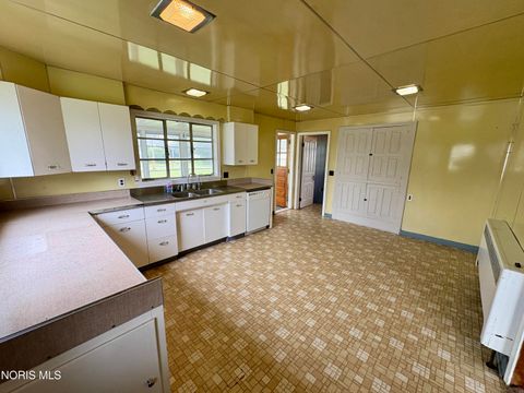 Tiny photo for 5810 W Tiffin Street, Bascom, OH 44809 (MLS # 10009535)