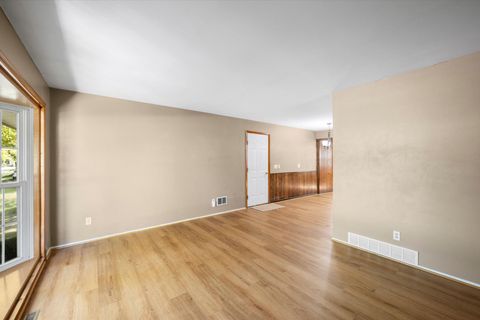 Tiny photo for 1409 Bradshaw Court, Maumee, OH 43537 (MLS # 10000106)