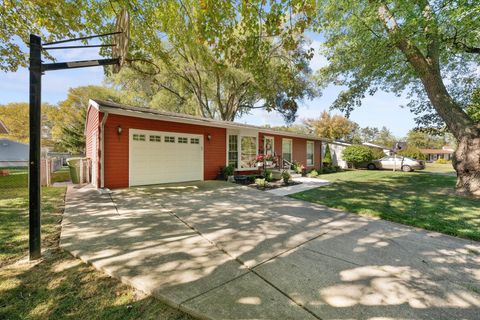 Tiny photo for 1409 Bradshaw Court, Maumee, OH 43537 (MLS # 10000106)