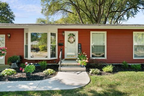 Tiny photo for 1409 Bradshaw Court, Maumee, OH 43537 (MLS # 10000106)
