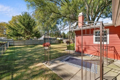 Tiny photo for 1409 Bradshaw Court, Maumee, OH 43537 (MLS # 10000106)