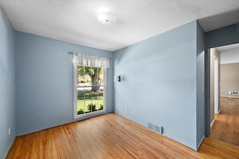 Tiny photo for 1409 Bradshaw Court, Maumee, OH 43537 (MLS # 10000106)