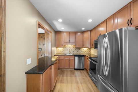 Tiny photo for 1409 Bradshaw Court, Maumee, OH 43537 (MLS # 10000106)