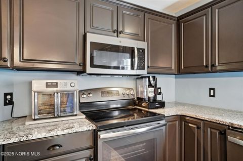 Tiny photo for 6661 Brick Yard Court, Maumee, OH 43537 (MLS # 10000418)