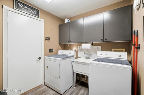 Tiny photo for 6661 Brick Yard Court, Maumee, OH 43537 (MLS # 10000418)