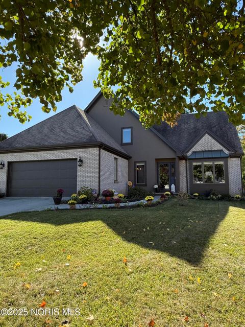 Photo of 6661 Brick Yard Court, Maumee, OH 43537 (MLS # 10000418)