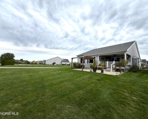 Tiny photo for 735 Meadowland Trail, Toledo, OH 43615 (MLS # 10014520)