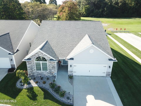 Tiny photo for 735 Meadowland Trail, Toledo, OH 43615 (MLS # 10014520)