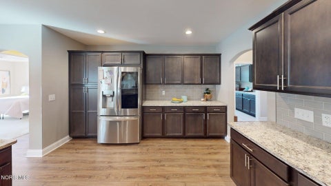 Tiny photo for 735 Meadowland Trail, Toledo, OH 43615 (MLS # 10014520)