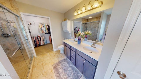 Tiny photo for 735 Meadowland Trail, Toledo, OH 43615 (MLS # 10014520)
