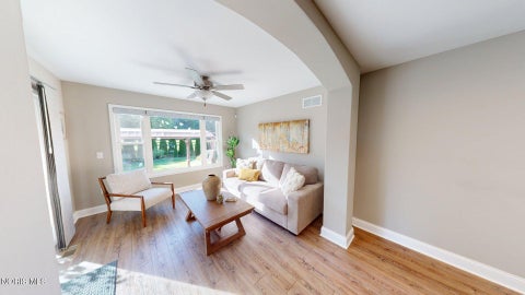 Tiny photo for 735 Meadowland Trail, Toledo, OH 43615 (MLS # 10014520)