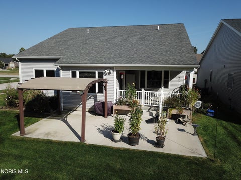Tiny photo for 735 Meadowland Trail, Toledo, OH 43615 (MLS # 10014520)