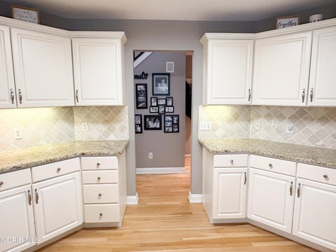 Tiny photo for 4235 Morning Dove Drive, Oregon, OH 43616 (MLS # 10014186)