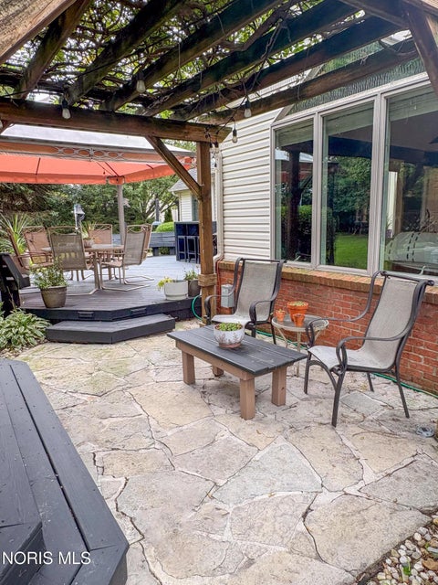 Tiny photo for 4235 Morning Dove Drive, Oregon, OH 43616 (MLS # 10014186)
