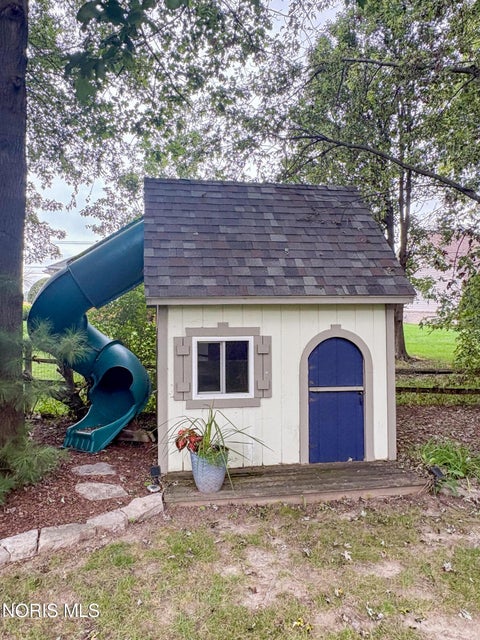 Tiny photo for 4235 Morning Dove Drive, Oregon, OH 43616 (MLS # 10014186)