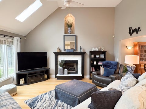 Tiny photo for 4235 Morning Dove Drive, Oregon, OH 43616 (MLS # 10014186)