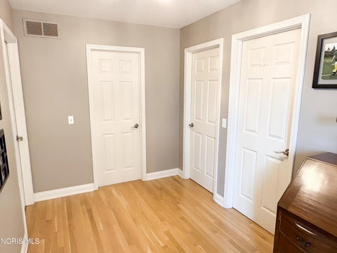 Tiny photo for 4235 Morning Dove Drive, Oregon, OH 43616 (MLS # 10014186)
