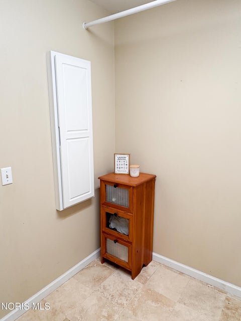 Tiny photo for 4235 Morning Dove Drive, Oregon, OH 43616 (MLS # 10014186)