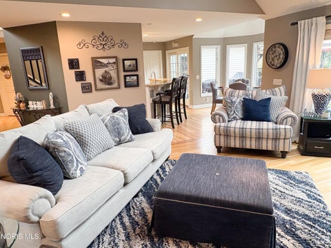 Tiny photo for 4235 Morning Dove Drive, Oregon, OH 43616 (MLS # 10014186)