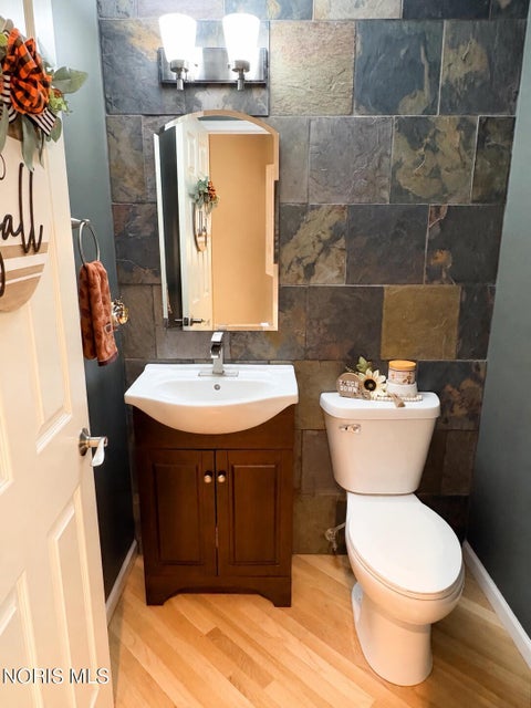 Tiny photo for 4235 Morning Dove Drive, Oregon, OH 43616 (MLS # 10014186)