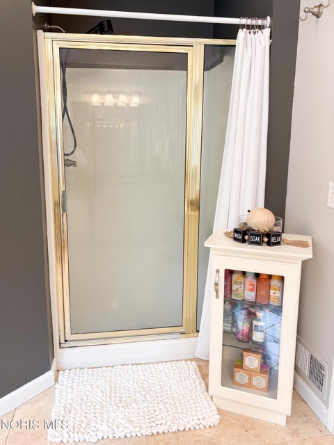 Tiny photo for 4235 Morning Dove Drive, Oregon, OH 43616 (MLS # 10014186)