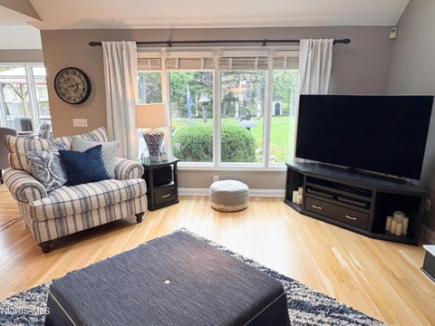 Tiny photo for 4235 Morning Dove Drive, Oregon, OH 43616 (MLS # 10014186)