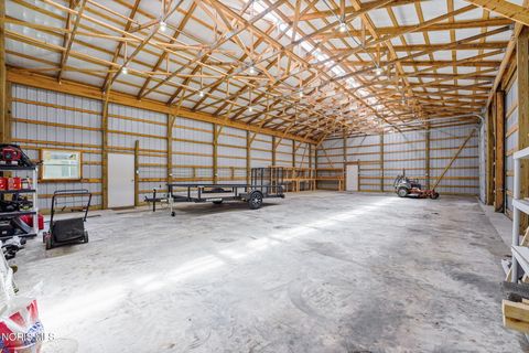 Tiny photo for 3665 Starr Avenue, Oregon, OH 43616 (MLS # 10009977)