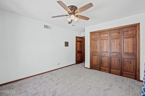 Tiny photo for 3665 Starr Avenue, Oregon, OH 43616 (MLS # 10009977)