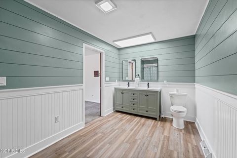 Tiny photo for 3665 Starr Avenue, Oregon, OH 43616 (MLS # 10009977)