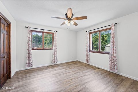 Tiny photo for 3665 Starr Avenue, Oregon, OH 43616 (MLS # 10009977)